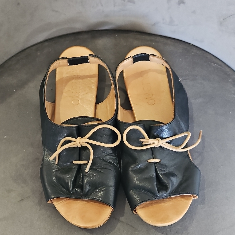 Bueno Black Leather Open-Toe Sandals with Tan Laces